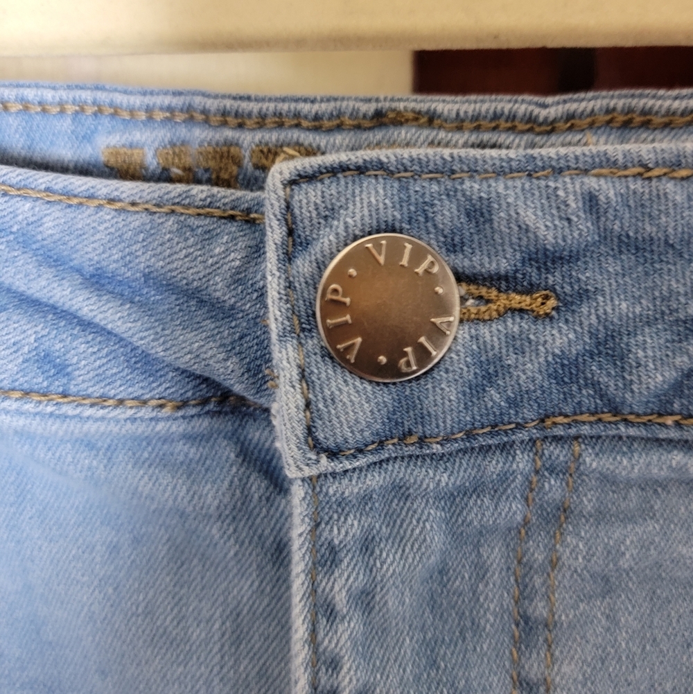 VIP Jean Shorts - Picture 2 of 7